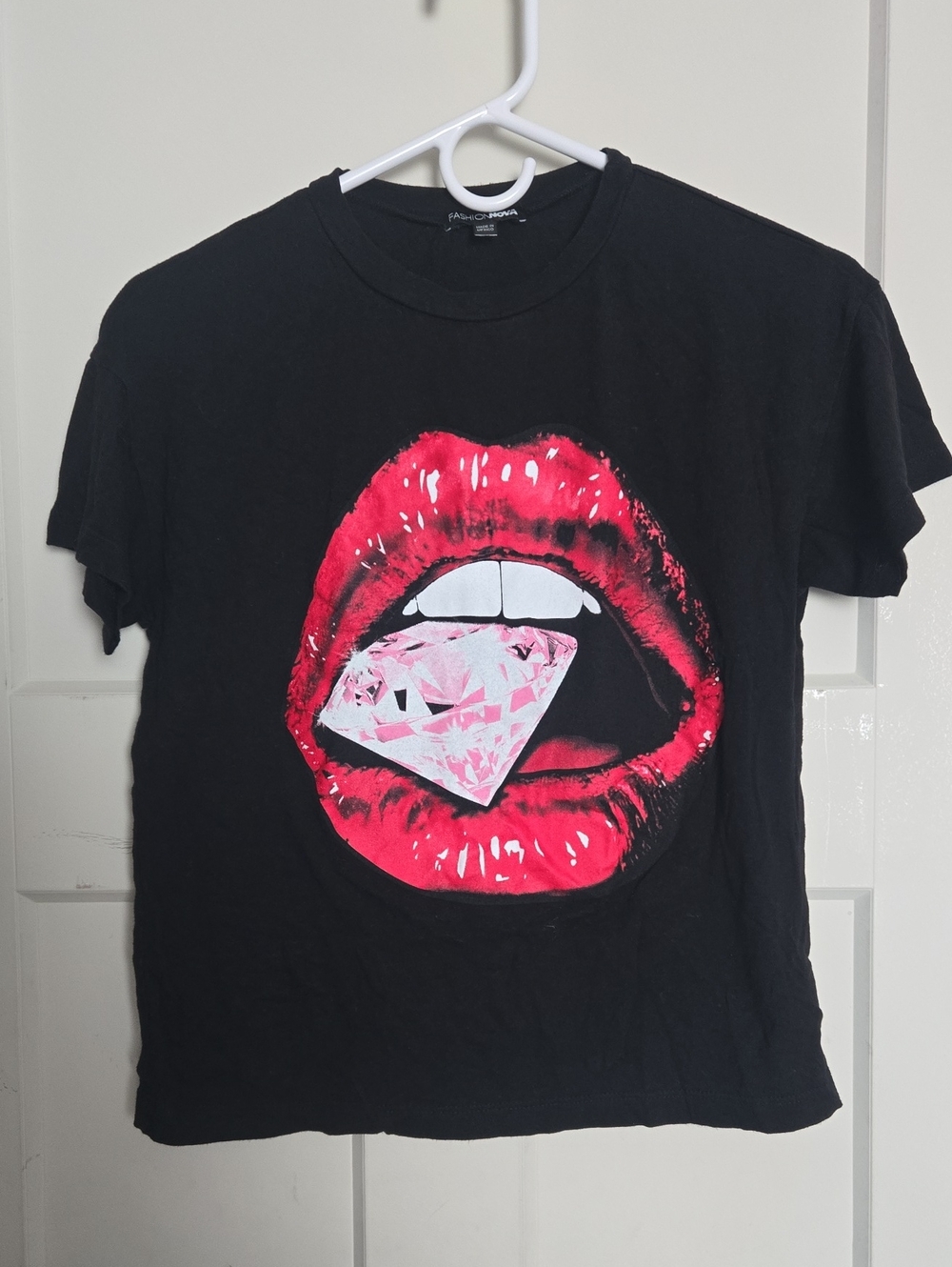 Graphic Lip & Diamond Tee - Black with Red and Pink Print Crop Top